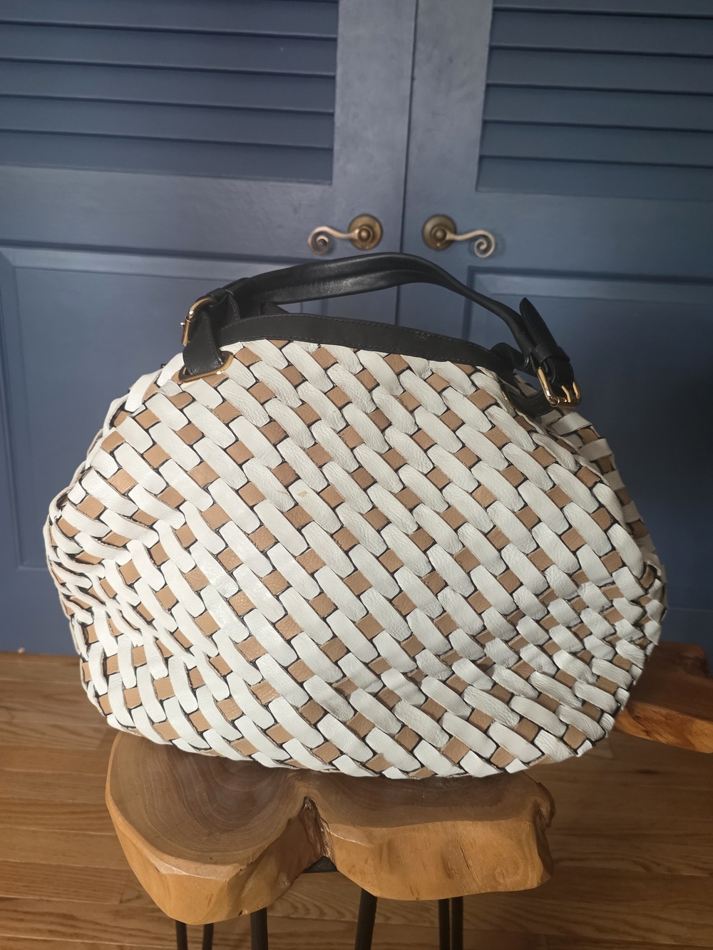 VIDA Brazilian Woven Leather Hobo Bag - Excellent Condition (Worn Once or Twice! - Picture 2 of 5